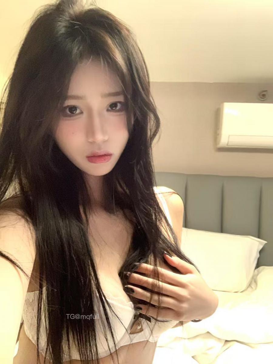 独留 2025-02-23 12:01:04 黑色花纹蕾丝内衣➕白色蕾丝内衣 第4张