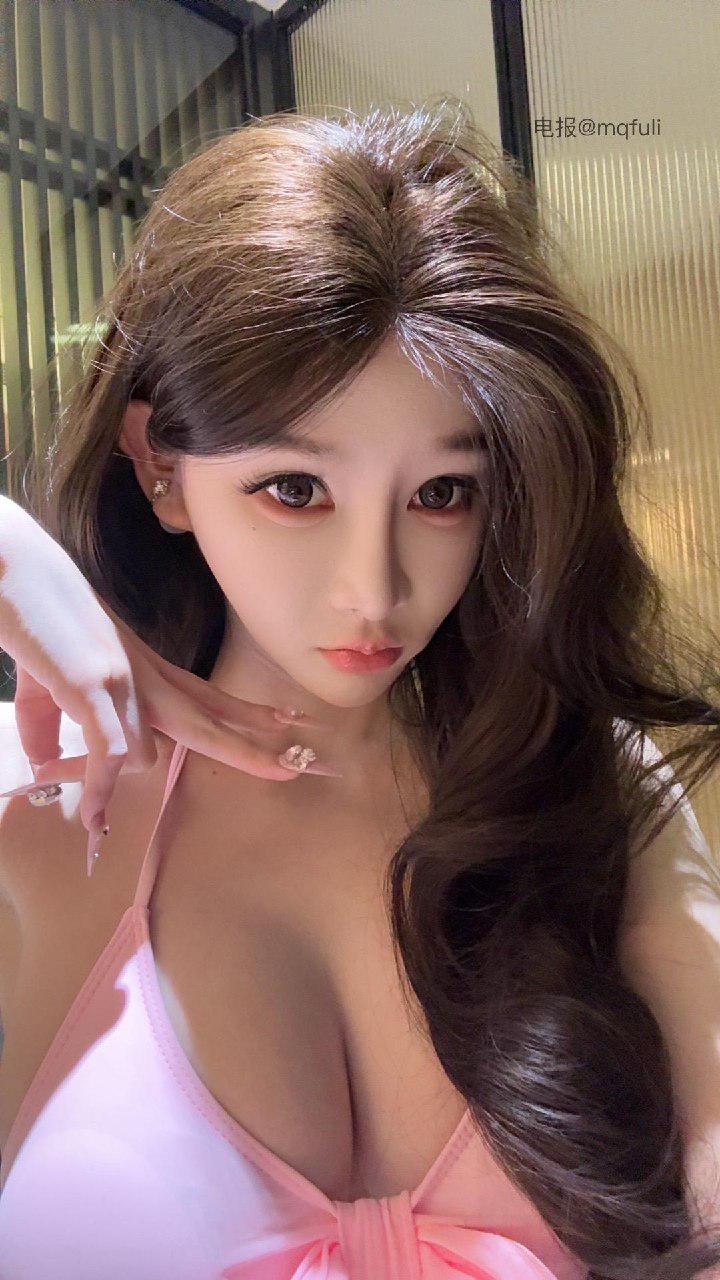 无欲无求的推土君 2025-03-01 15:11:15 粉色比基尼😍是你喜欢看的 馨馨酱 第4张