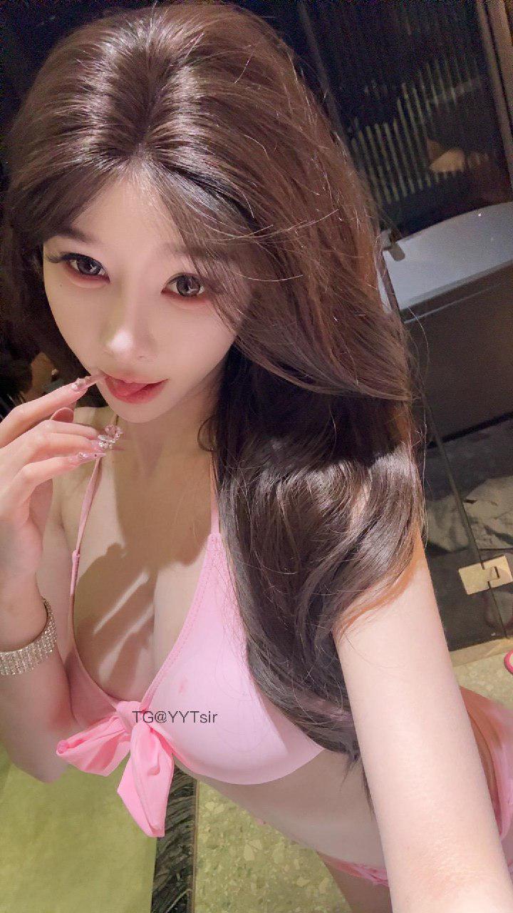 无欲无求的推土君 2025-03-01 15:11:15 粉色比基尼😍是你喜欢看的 馨馨酱 第16张