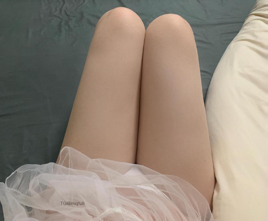 咩咩阿银 2025-04-27 21:50:12 睡衣薄纱👙透出无限风情🔥 第2张