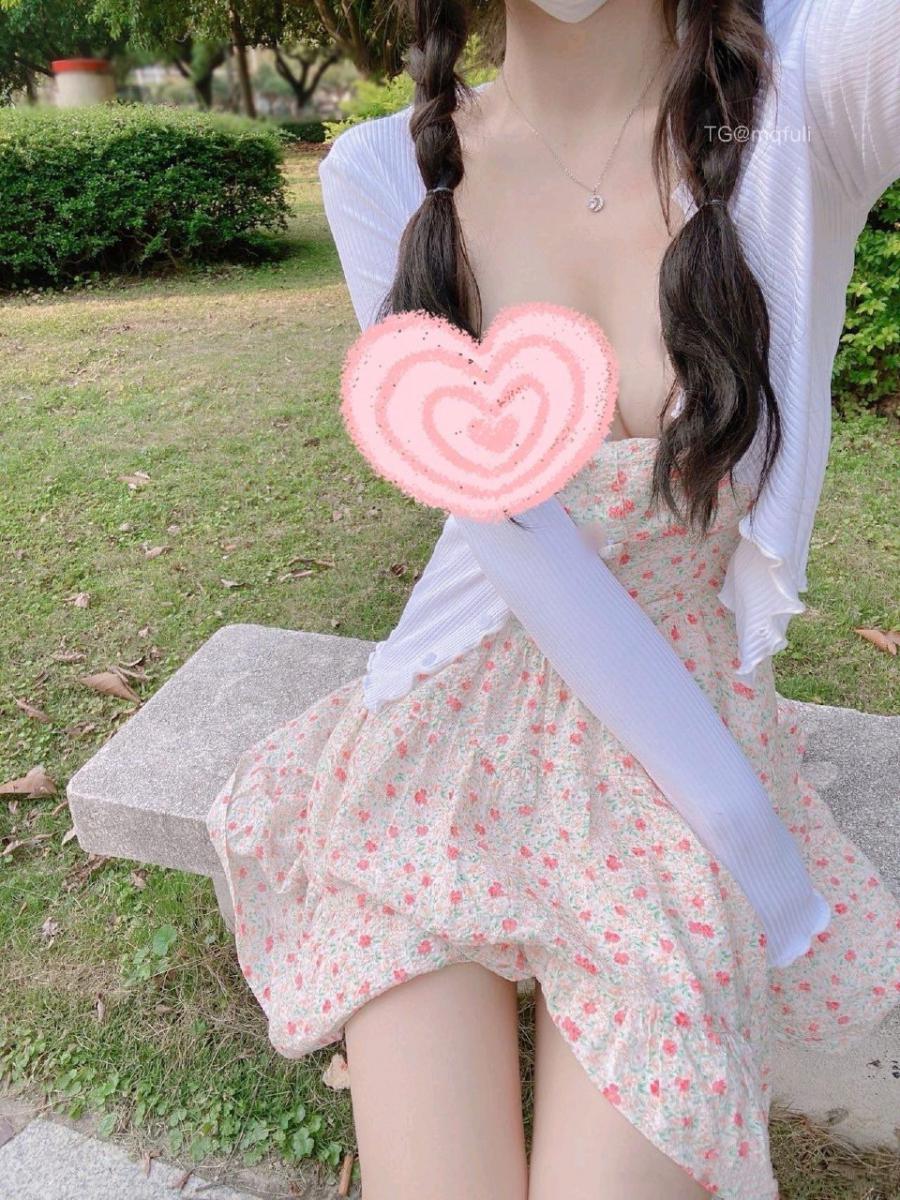 大馒头 2025-04-30 16:27:44 我们在厨房吃好不好🎀让你尝尝妹妹的味道 第1张