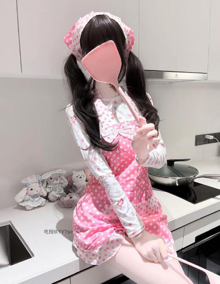 大馒头 2025-04-30 16:27:44 我们在厨房吃好不好🎀让你尝尝妹妹的味道 第7张