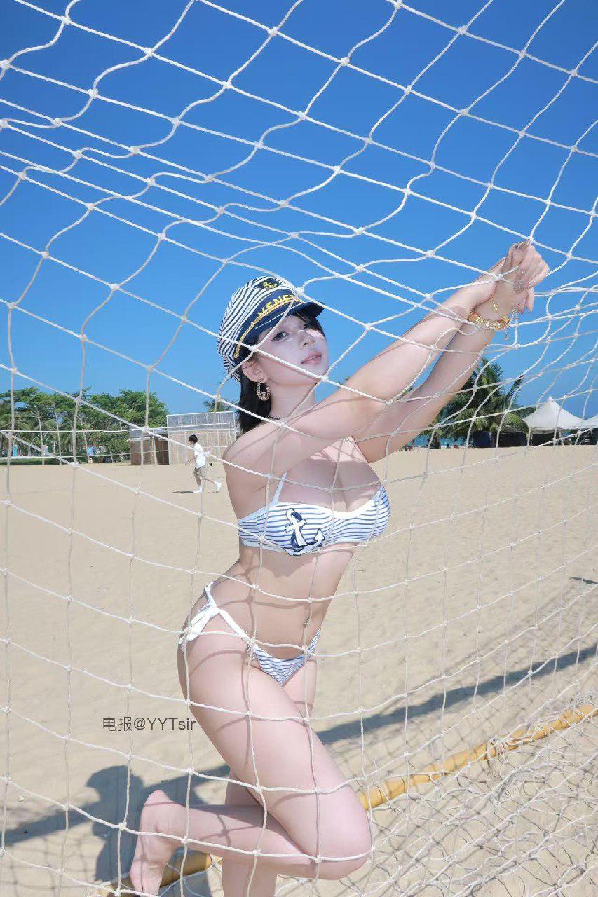 鹅鹅的秘密 2025-04-30 16:33:41 海边🏝️约会的vIog😝今日做你的阳光女孩 三点式👙蜜桃🍑 鹅鹅 鹅鹅的秘密的秘密 第7张