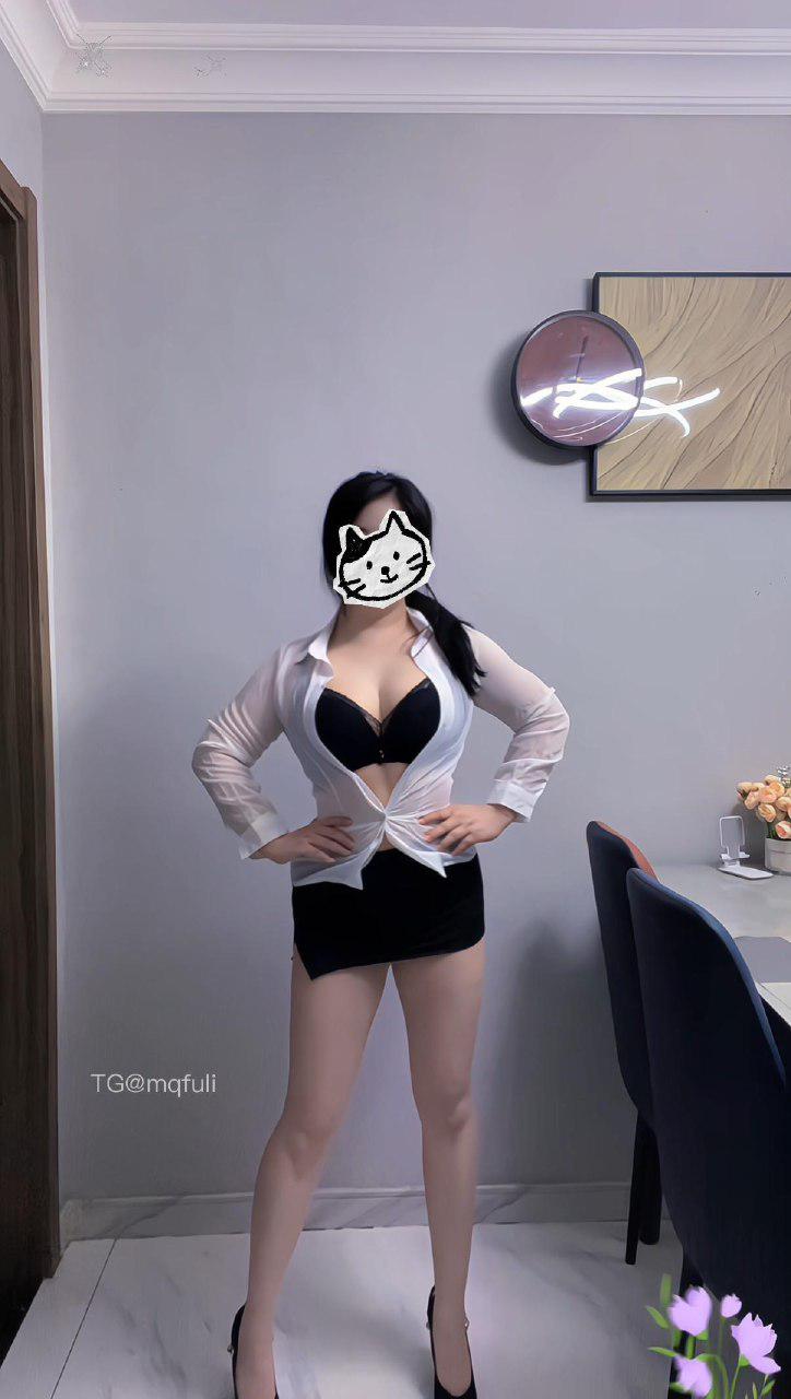 陈幼恩 2025-05-01 18:43:11 秘书长套装👙秘书的穿衣风格😶🌫️ 第5张