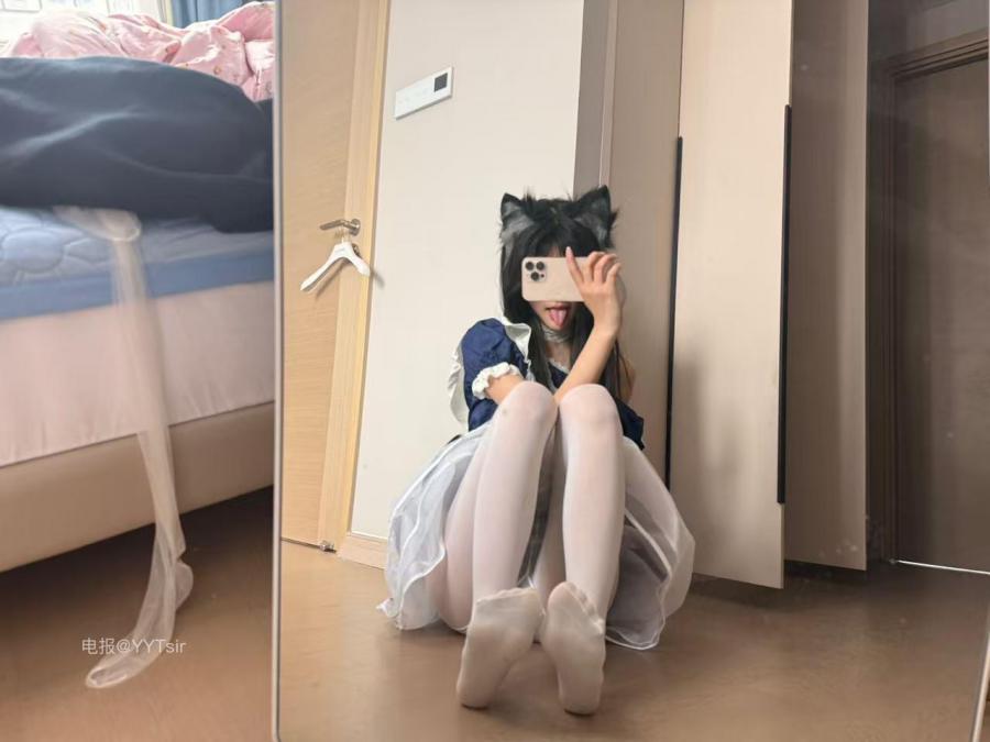 一只香 2025-05-08 16:39:17 乖乖女的私下神秘日常 连体情趣服饰👙图片⑧