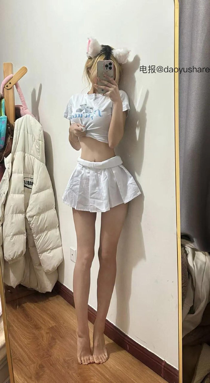 小柴不吃辣 2025-05-26 01:33:29 美丽动人的我