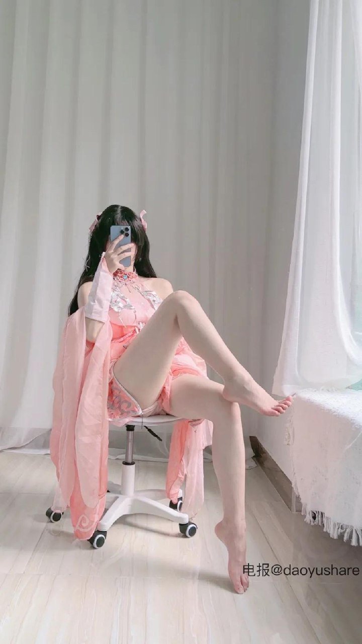 卿卿 2025-06-03 19:45:32 粉小裙裙~😍好看爱看