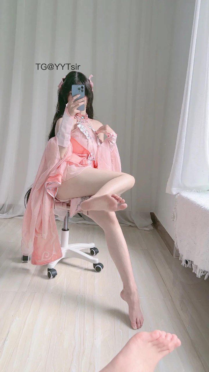 卿卿 2025-06-03 19:45:32 粉小裙裙~😍好看爱看