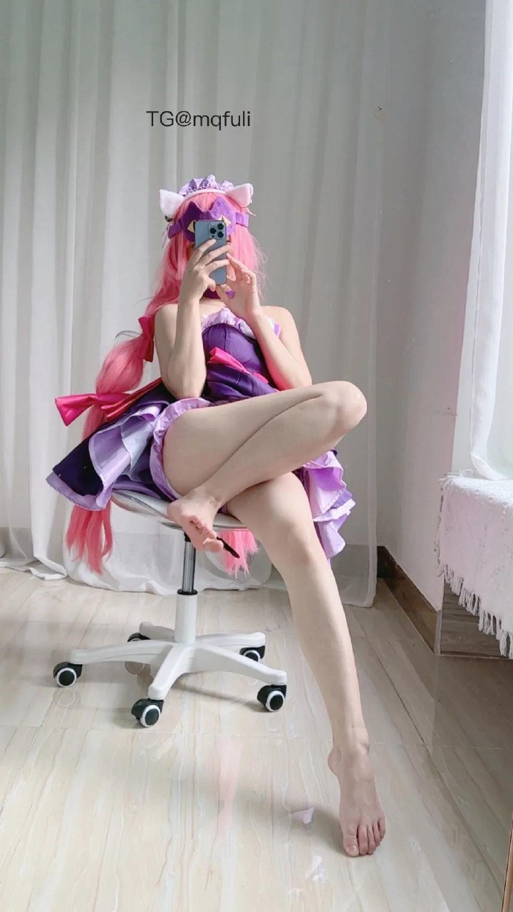 卿卿 2025-06-03 19:49:31 爱上自己的腿腿 😍