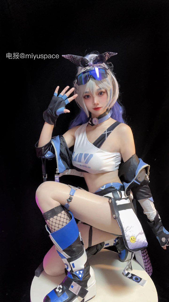 卿卿 2025-06-03 21:35:12 你喜欢的银狼宝宝 ~💙