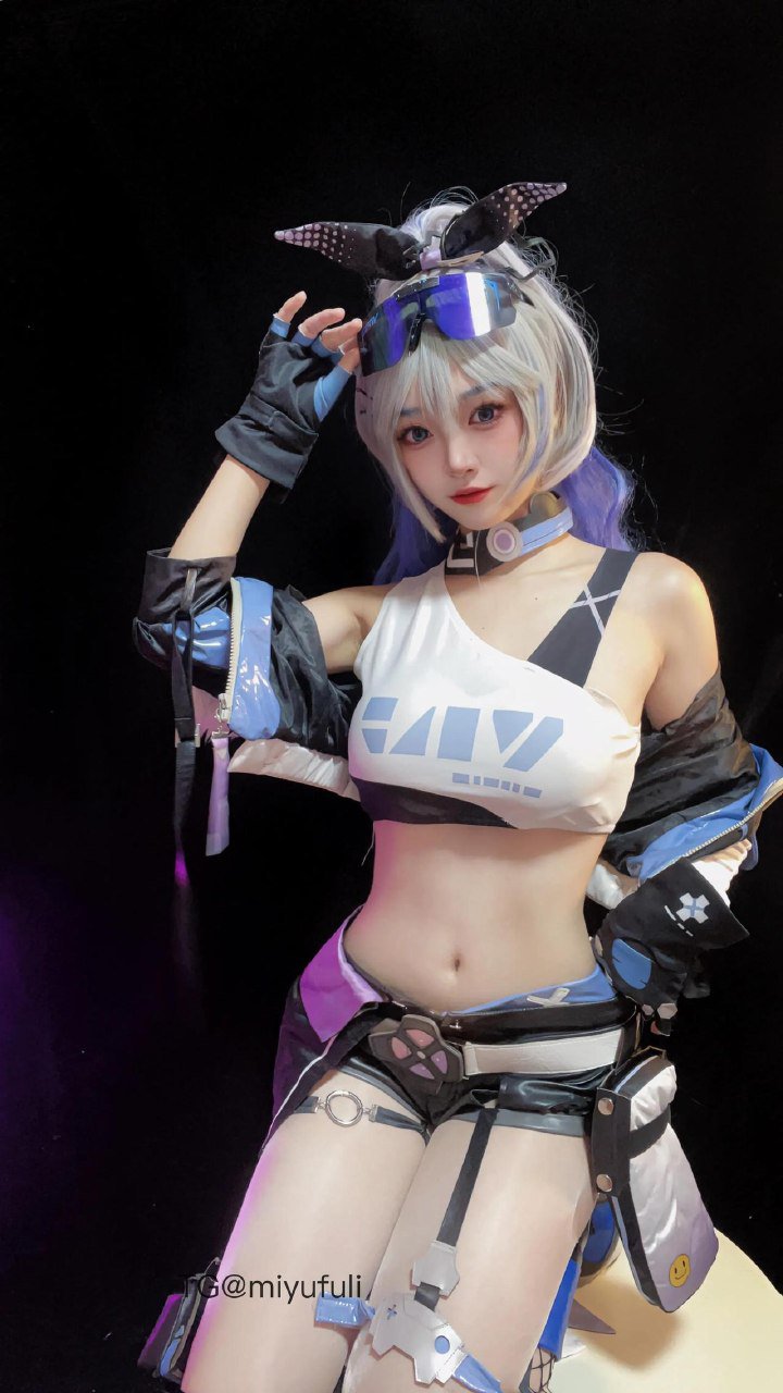 卿卿 2025-06-03 21:35:12 你喜欢的银狼宝宝 ~💙