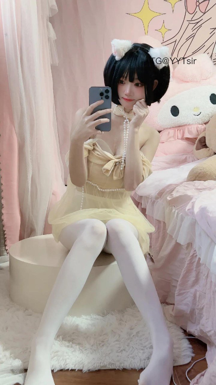 卿卿 2025-06-03 22:53:51 哈哈我的猫猫真可爱~🐱🐱