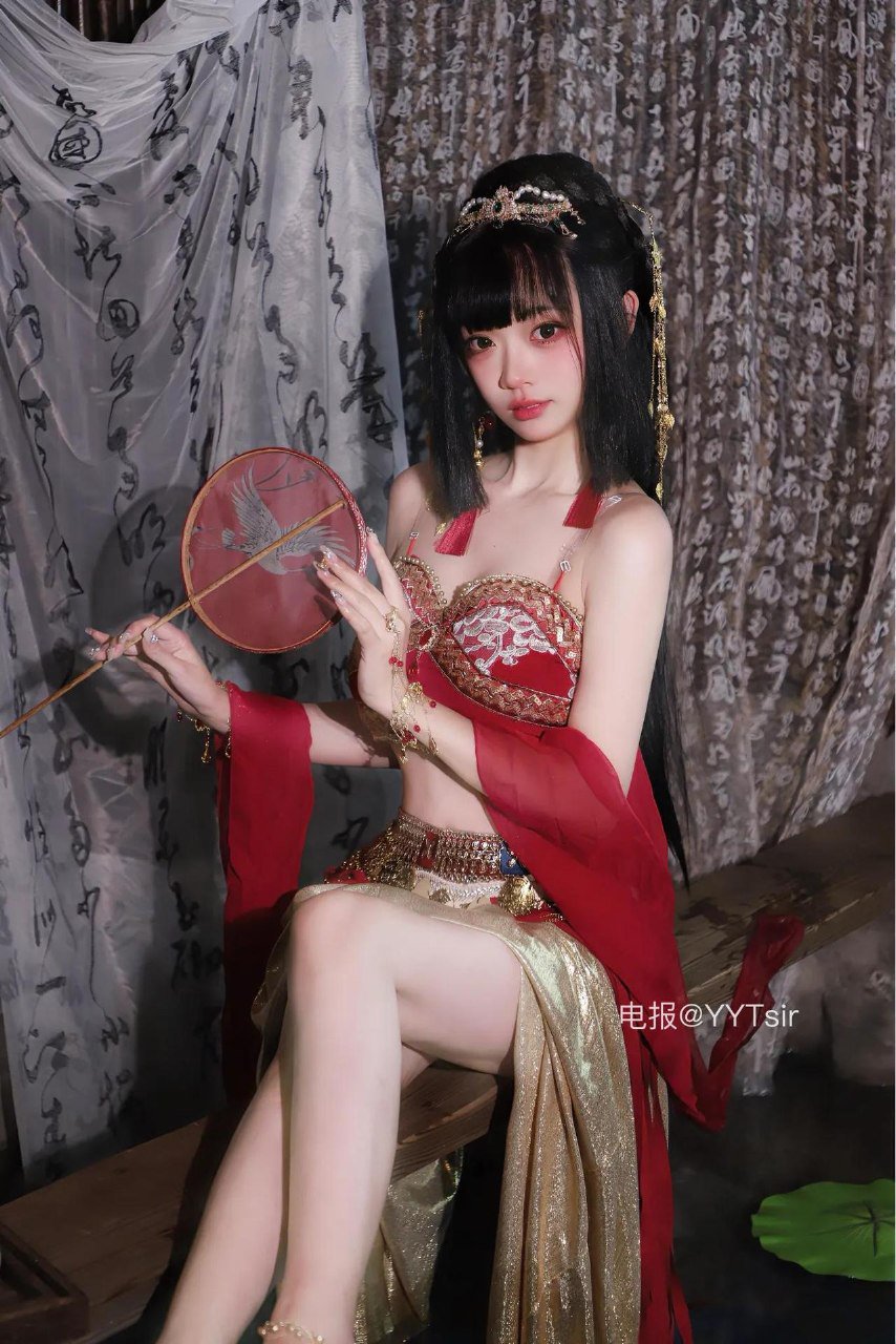 卿卿 2025-06-04 01:15:31 勾栏听曲