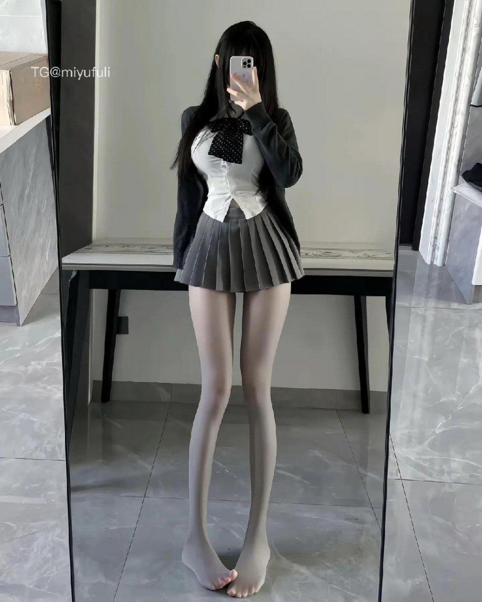 李怼怼 2025-06-17 11:34:07 光脚合集💖 第1张