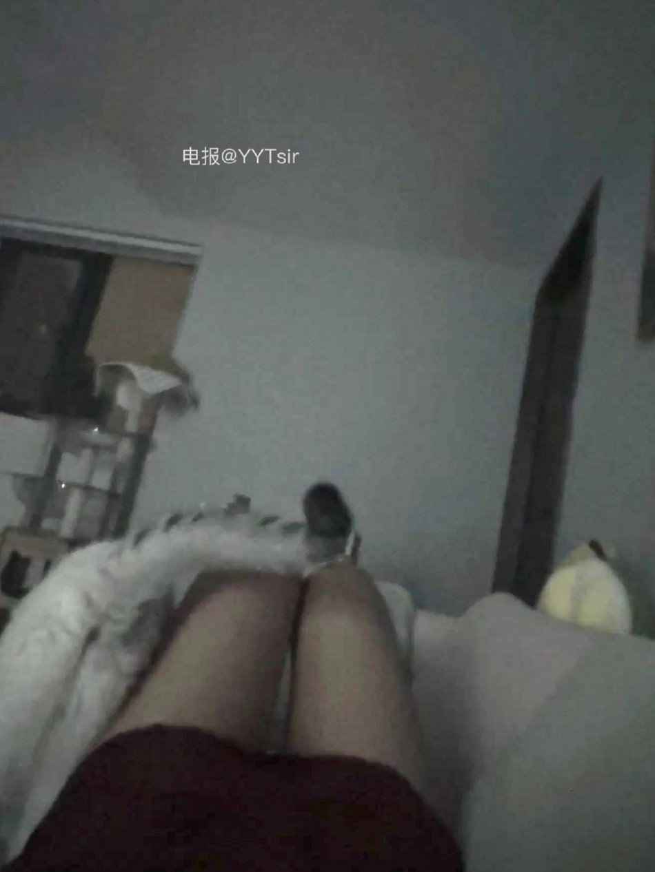 不爱吃水煮肉片 2025-06-27 22:27:55 长裙下的身材