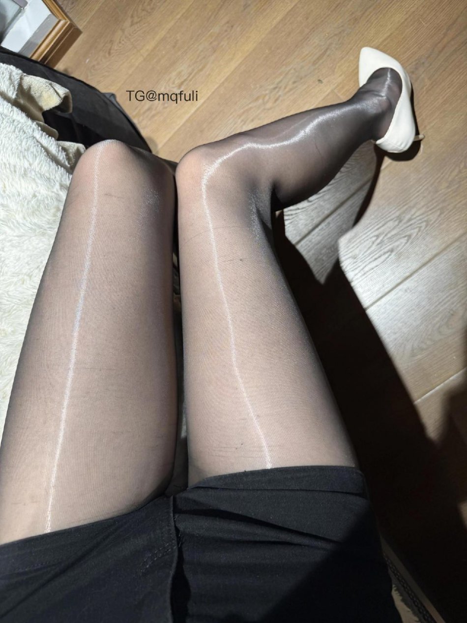 小蒋姐姐 2025-06-14 20:36:55 黑丝 来斯😘