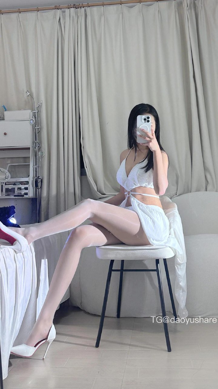 保护好溪溪 2025-06-08 22:51:29 超短牛仔裤