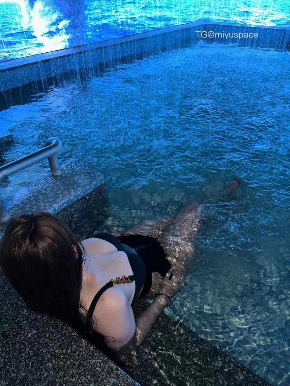 周扬青 2025-07-23 21:15:56 ❤️照片 第4张