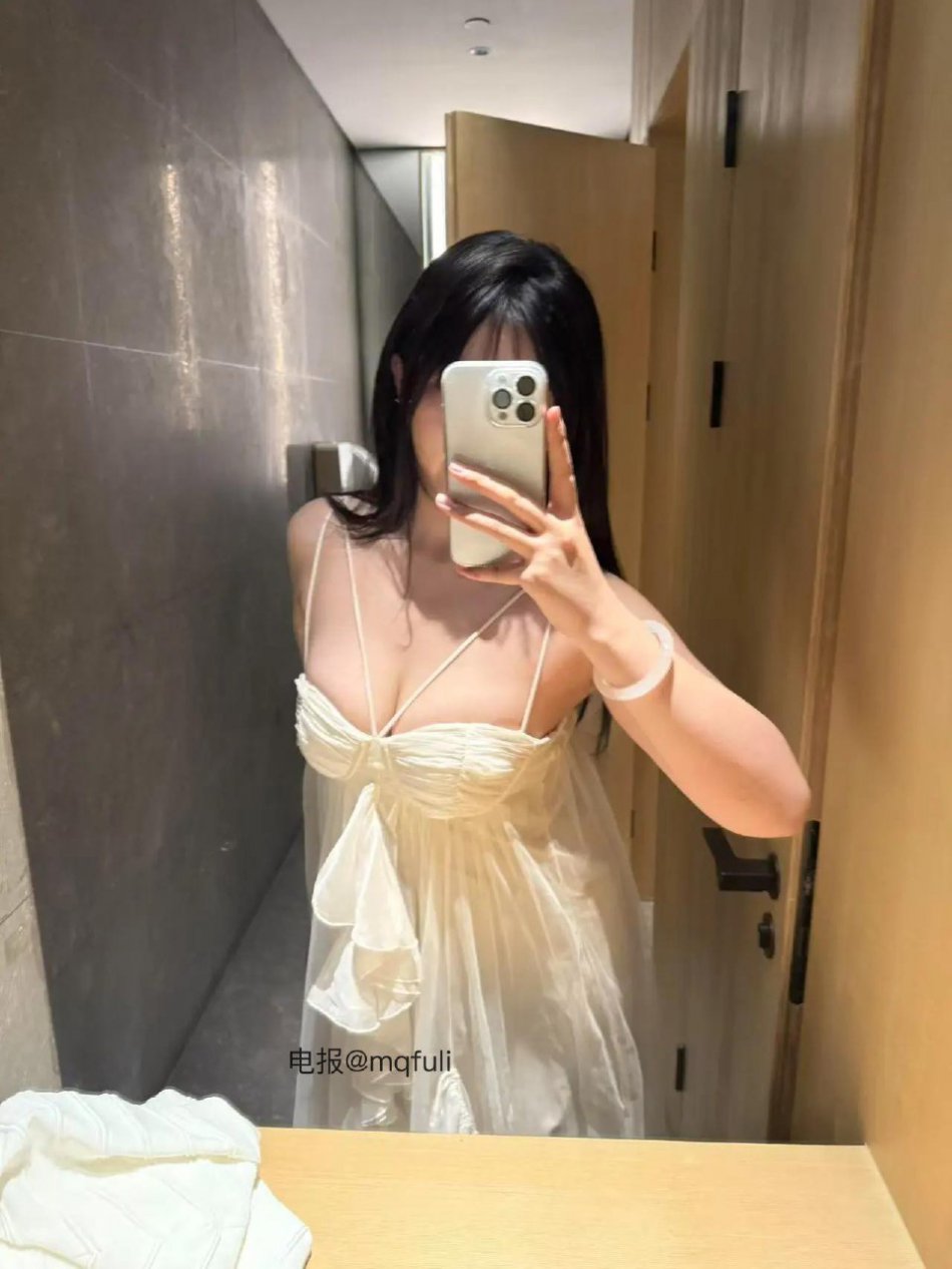 周扬青 2025-07-23 21:15:56 ❤️照片 第6张