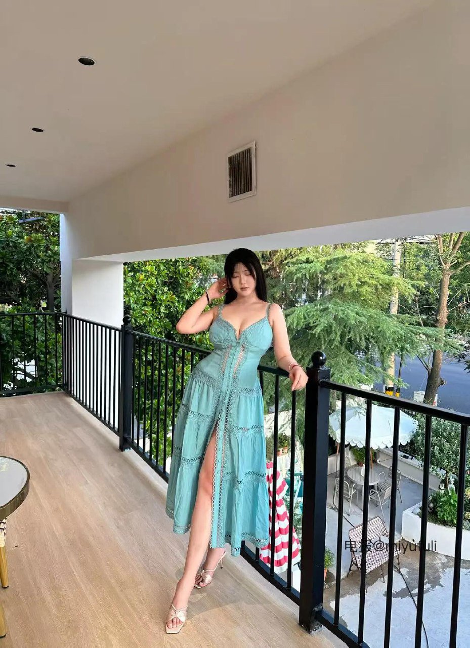 周扬青 2025-07-23 21:46:08 穿什么服装 第6张