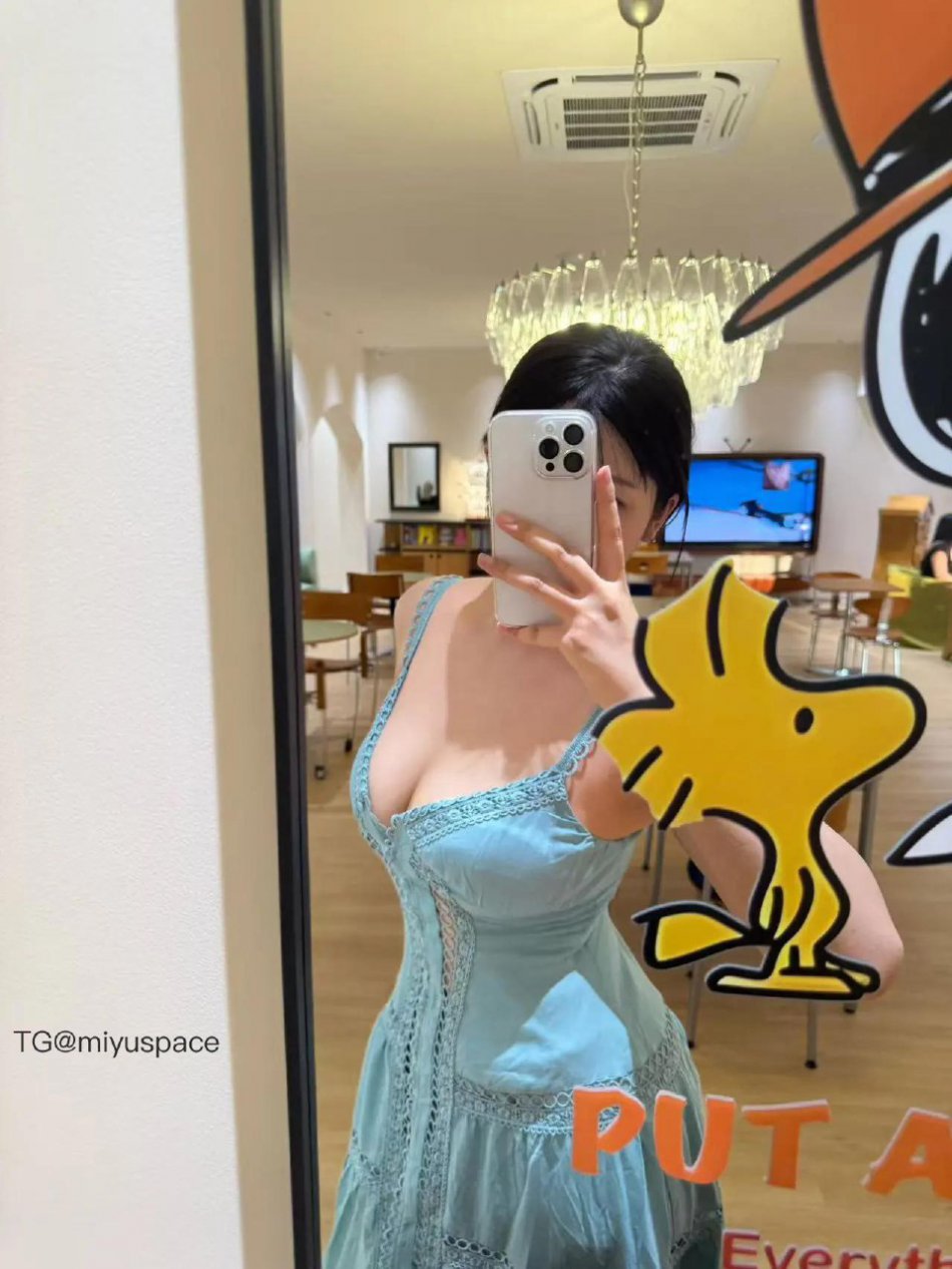 周扬青 2025-07-23 21:46:08 穿什么服装 第5张