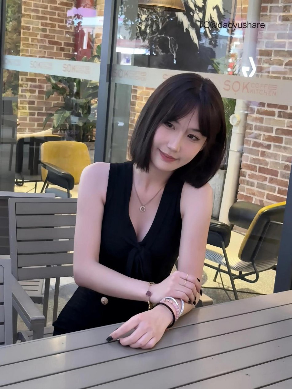 兰辣辣. 2025-07-09 18:39:45 想我一个就好