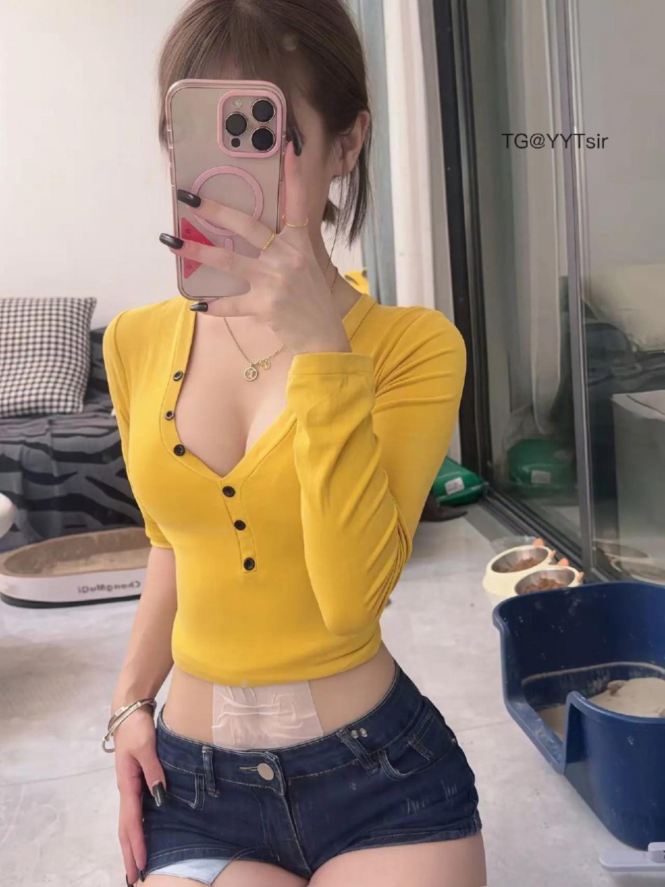 兰辣辣. 2025-07-14 16:43:39 能不能进你怀里躲一躲