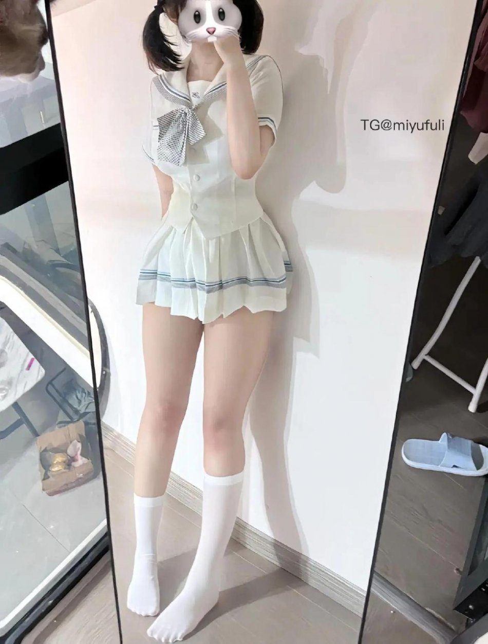 十八 2025-08-13 15:45:18 没什么胃口想吃你的豆腐