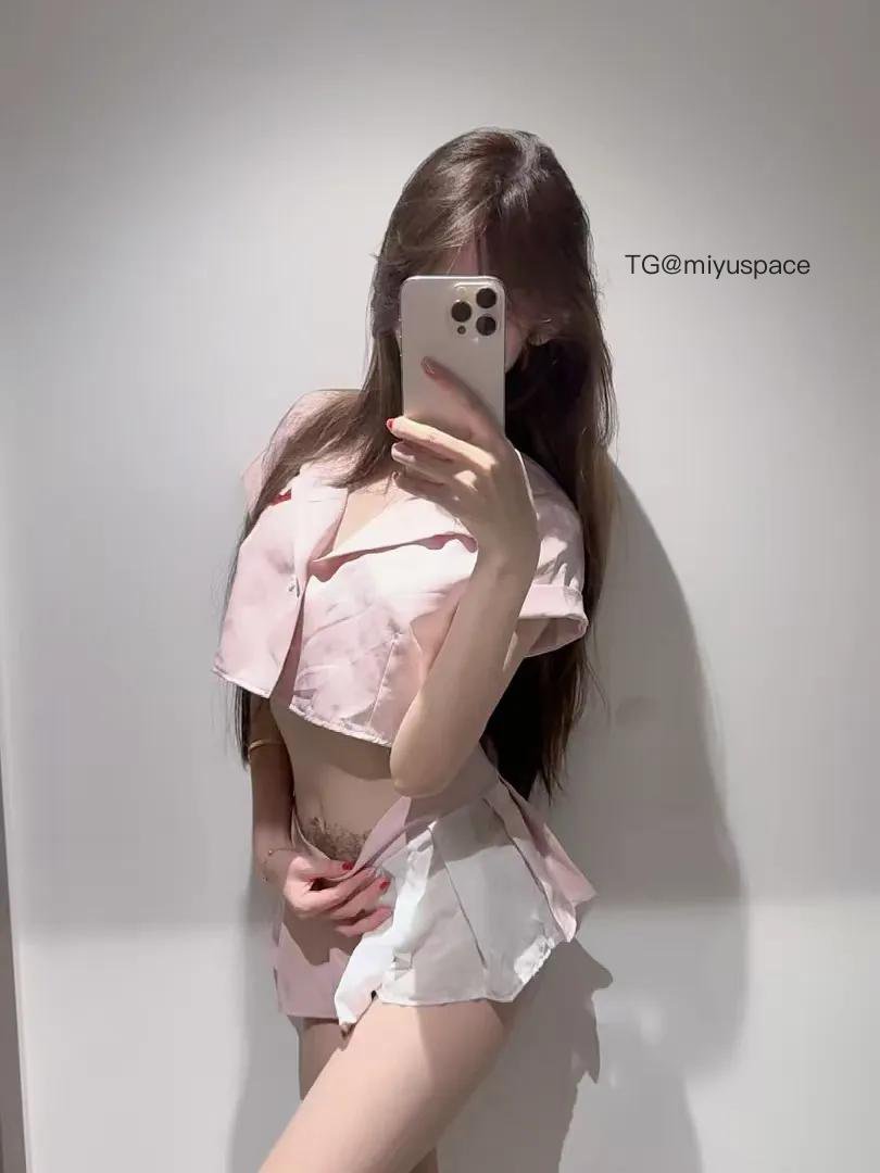 胡逗逗 2025-09-22 15:31:35 害得我好喜欢你~
