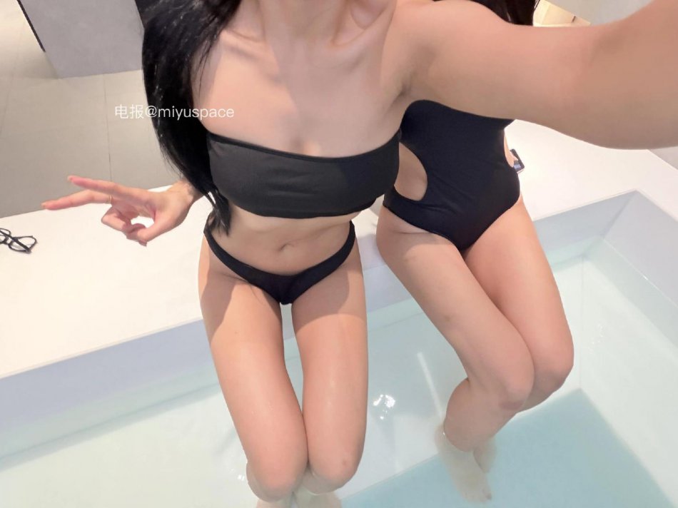 R9999 2025-11-24 23:23:10 照片