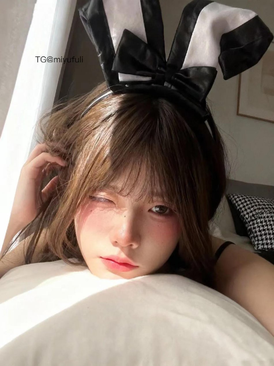 小宣先睡噜 2025-12-23 17:04:38 可可爱爱 猫咪脑袋🐱