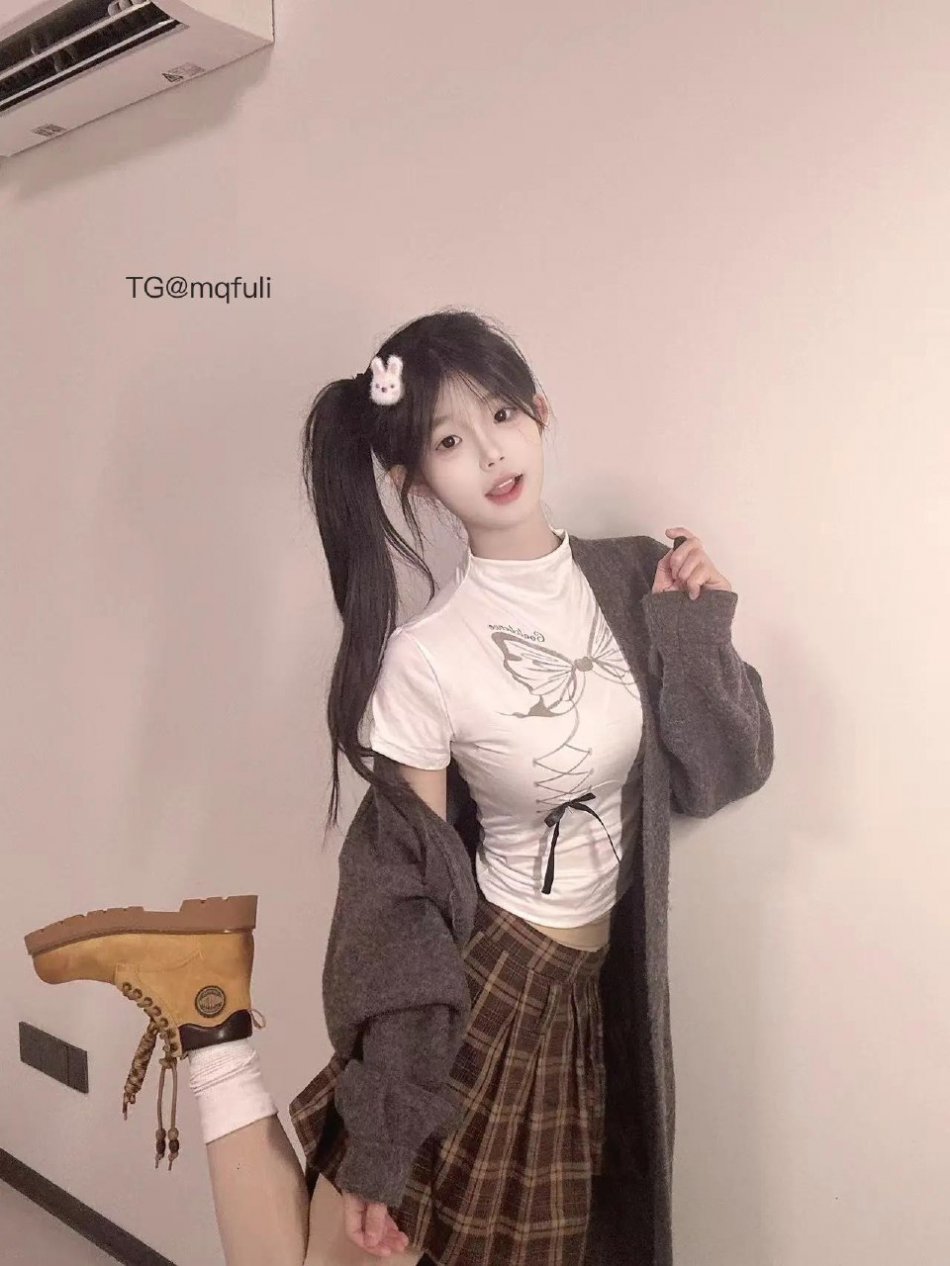 憨憨倩 2026-02-27 16:56:14 自己拿壁纸🥰