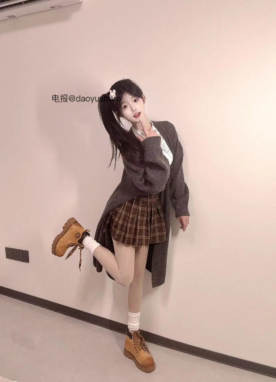 憨憨倩 2026-02-27 16:56:14 自己拿壁纸🥰