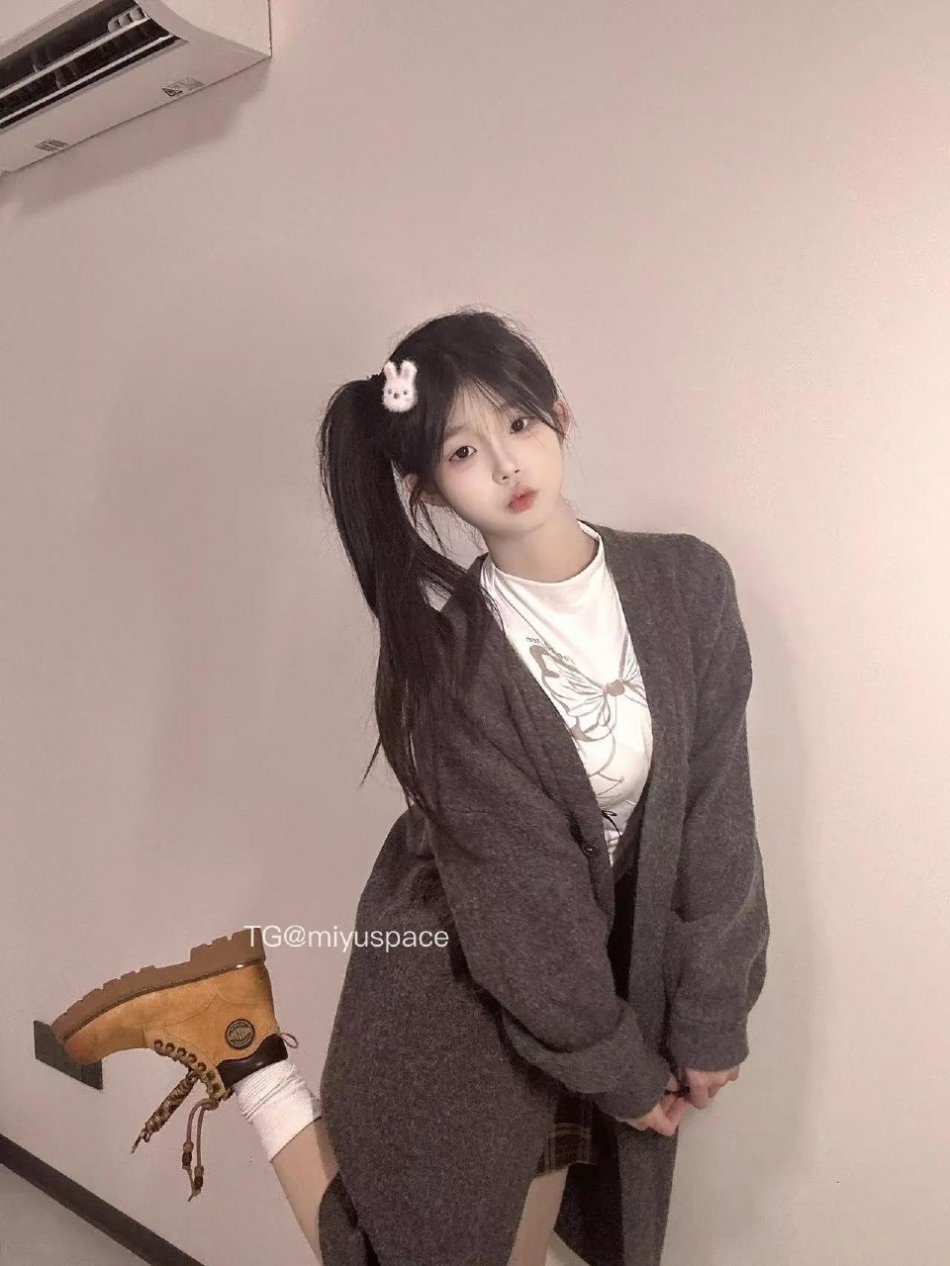 憨憨倩 2026-02-27 16:56:14 自己拿壁纸🥰