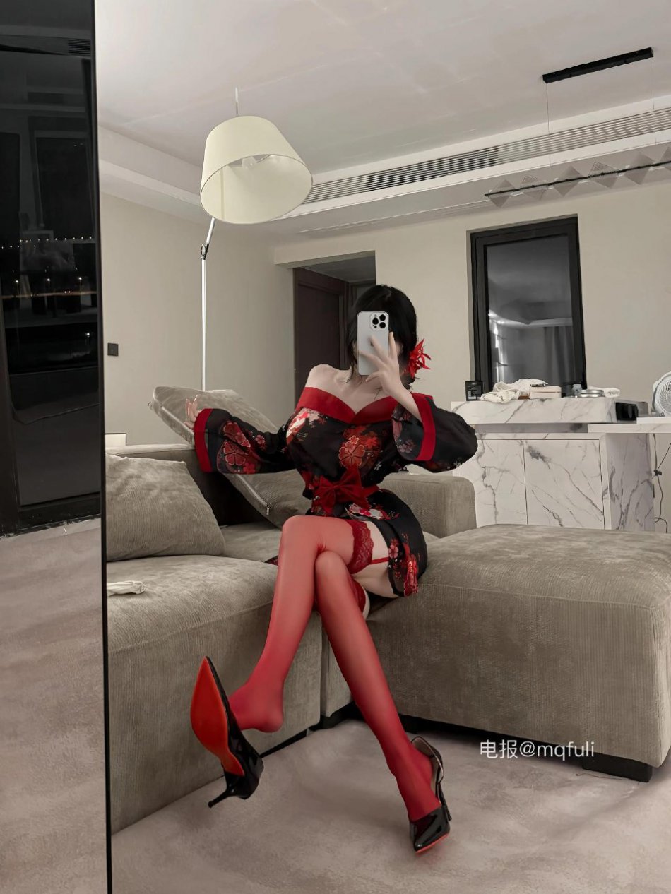 奶油小兔 2026-03-08 12:29:55 好好监视我