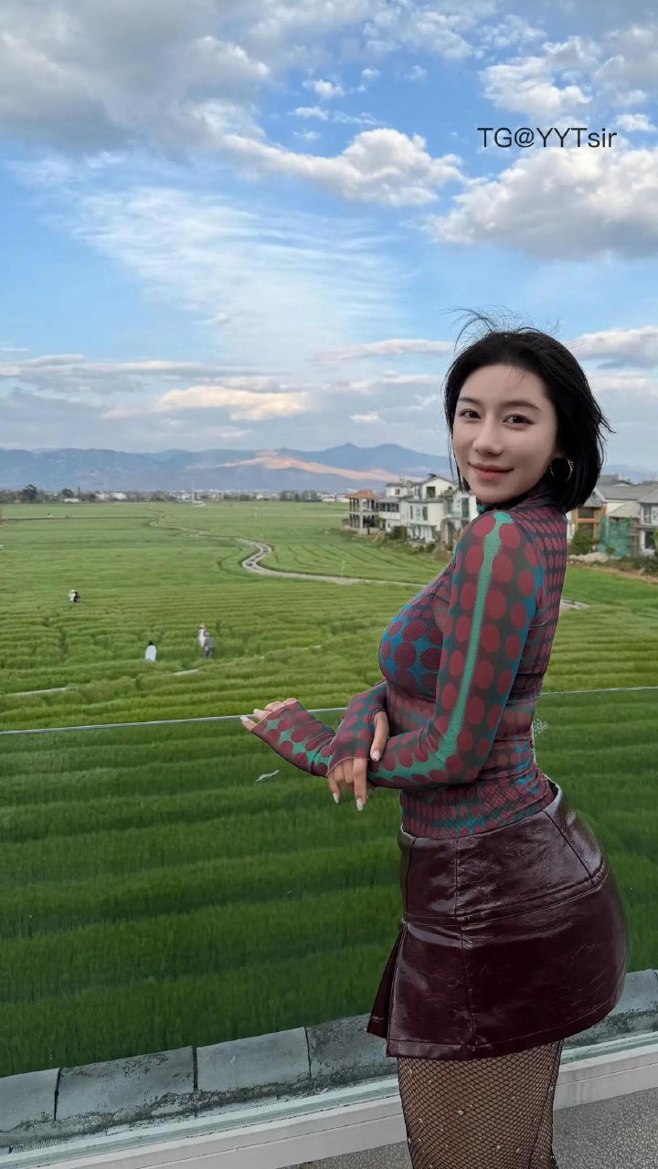 鹿瑶 2026-04-01 21:01:20 哥哥在干嘛❣️