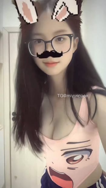 鈺格格 白丝➕并腿-品图吧