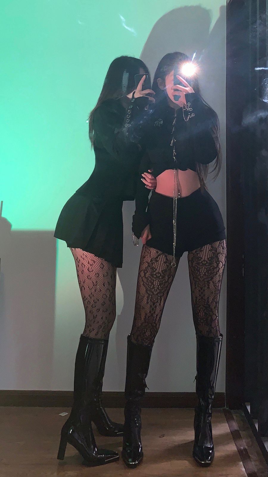 陈佩奇 2021-09-27 10:08:39 早期的一些双人壁纸 第7张