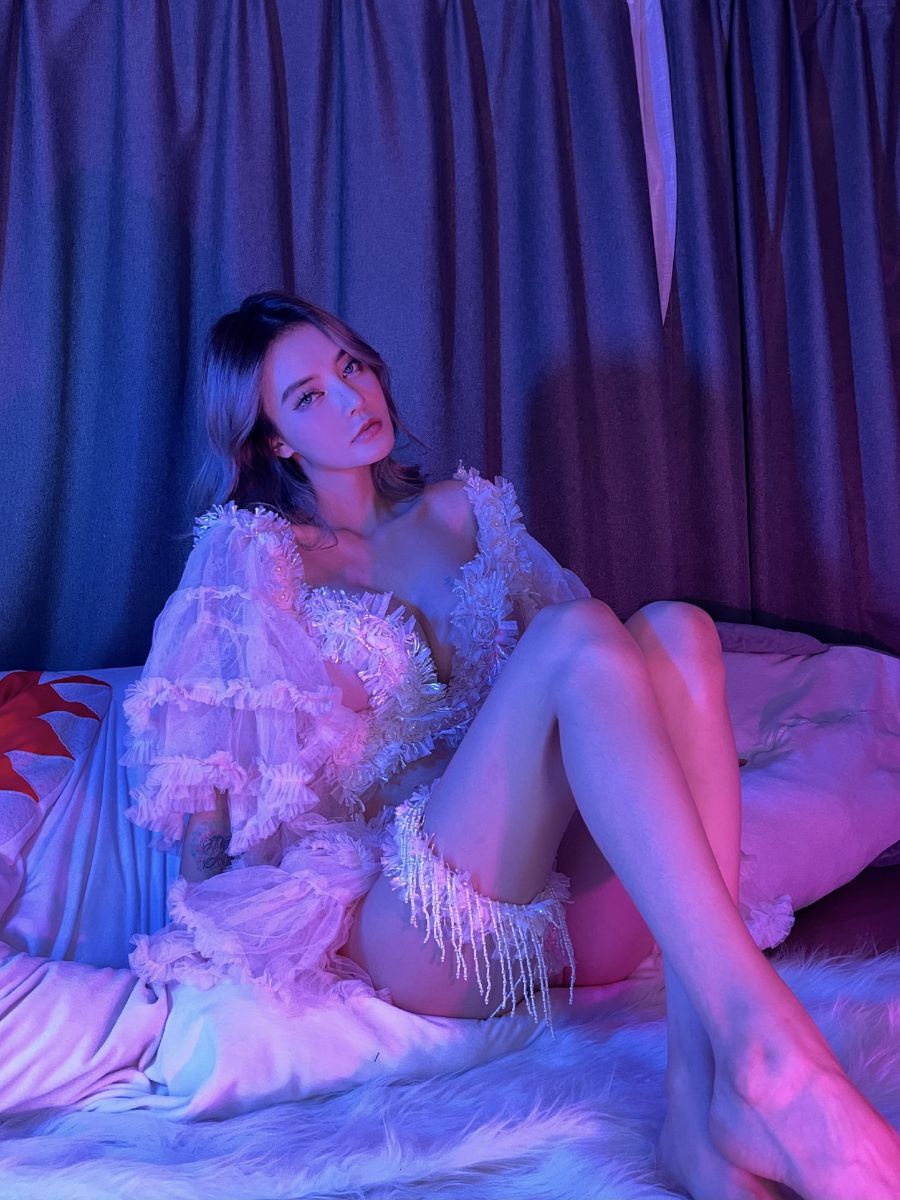 温甜甜Tiya 2021-10-19 23:46:30 以前的演出服 没想到还能再用 第9张