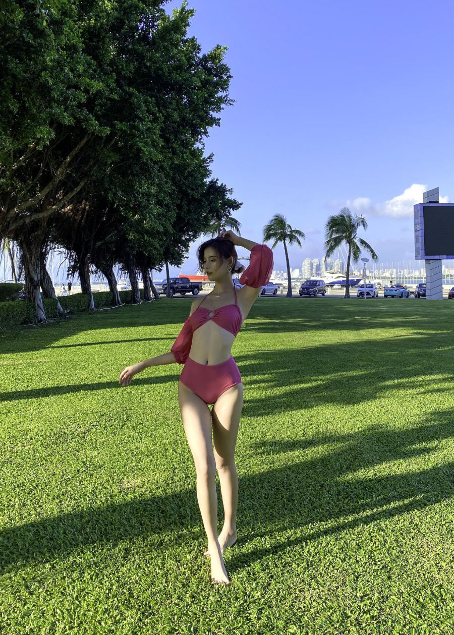 阿朱啊 2021-11-18 蓝天白云下的诱惑 第3张