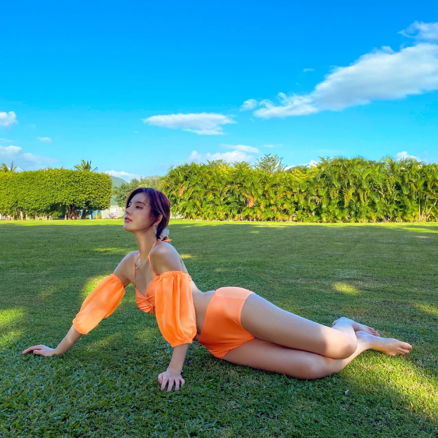 阿朱啊 2021-11-18 蓝天白云下的诱惑 第1张