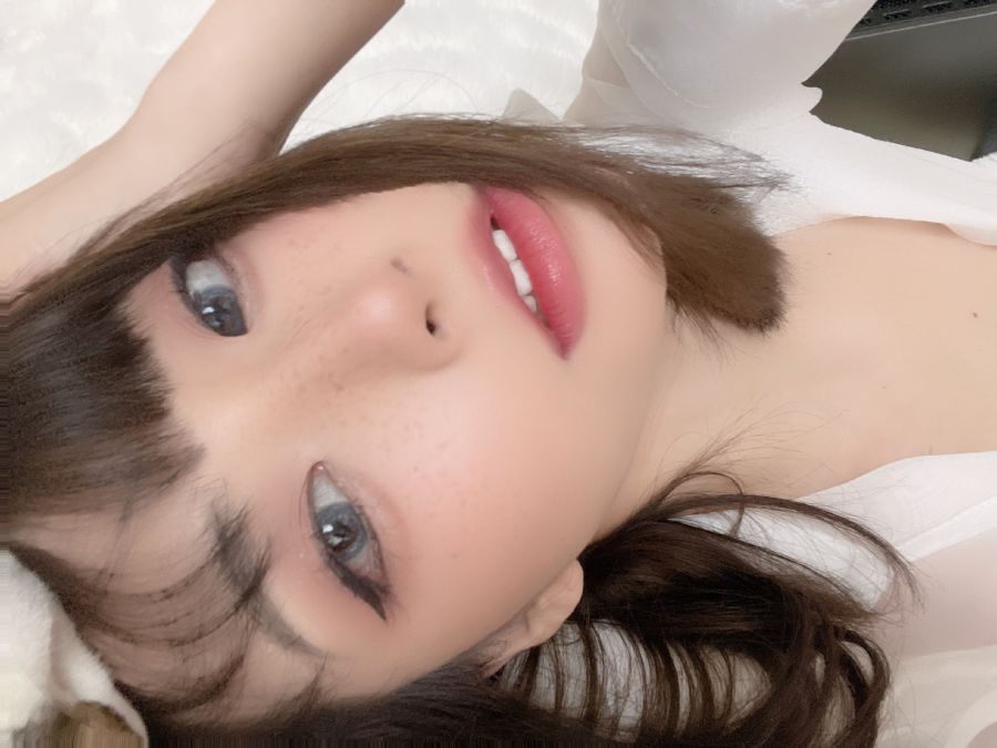 陈妮妮UNI 2021-11-14 19:01:22 现在拍照越来越厉害啦 第3张