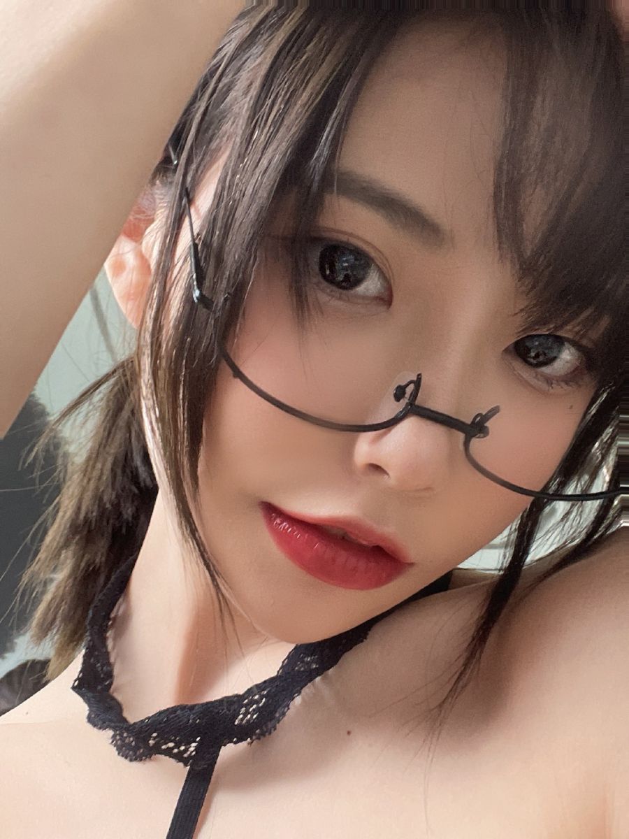 陈妮妮UNI 2021-11-18 23:46:30 黑丝yyds！ 第9张