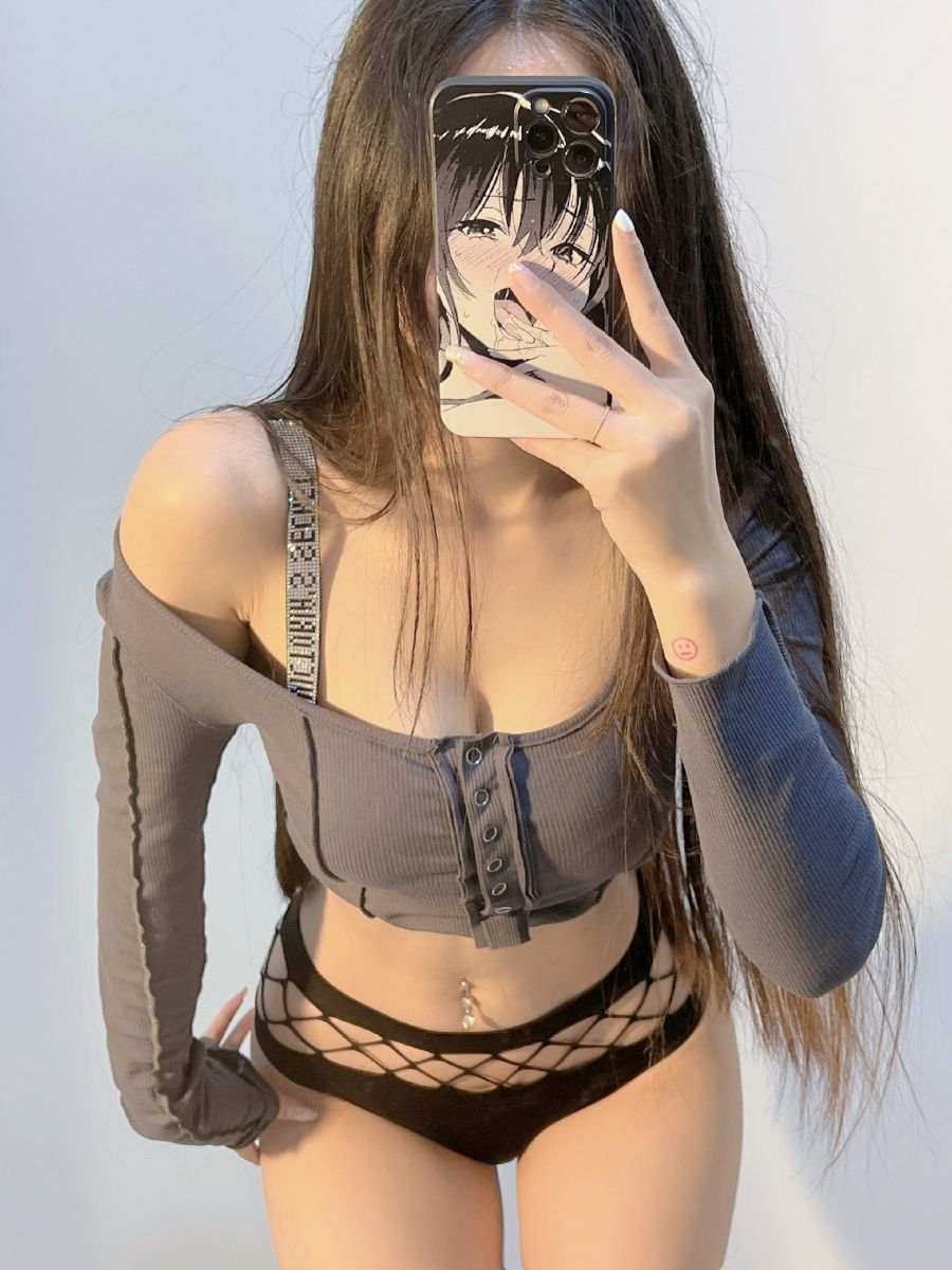 陈佩奇 2021-11-07 14:35:49 后面的图算男友视角 第5张