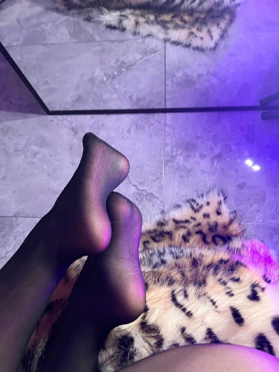 希希Gina 2022-06-20 14:43:33 全身黑丝高跟 大辟谷 第12张