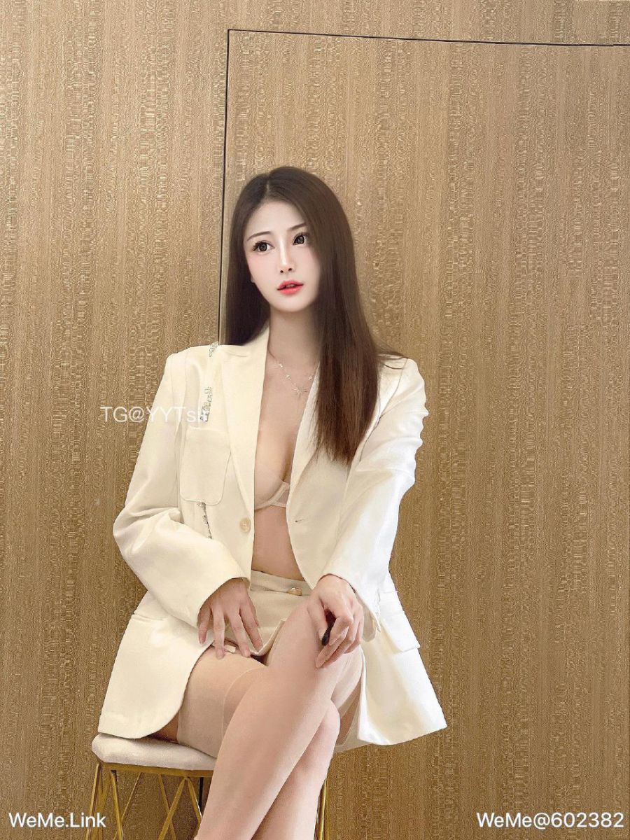 lavinia肉肉团 2022-08-01 15:21:03 透明网纱内衣 又纯又欲