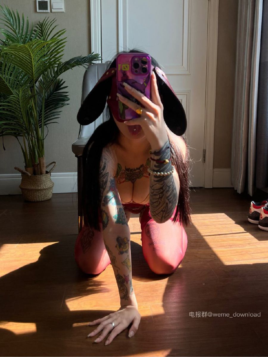 卡通百科老王 2022-09-27 21:15:20 嘉宾贴 小狗面具有点大 第1张