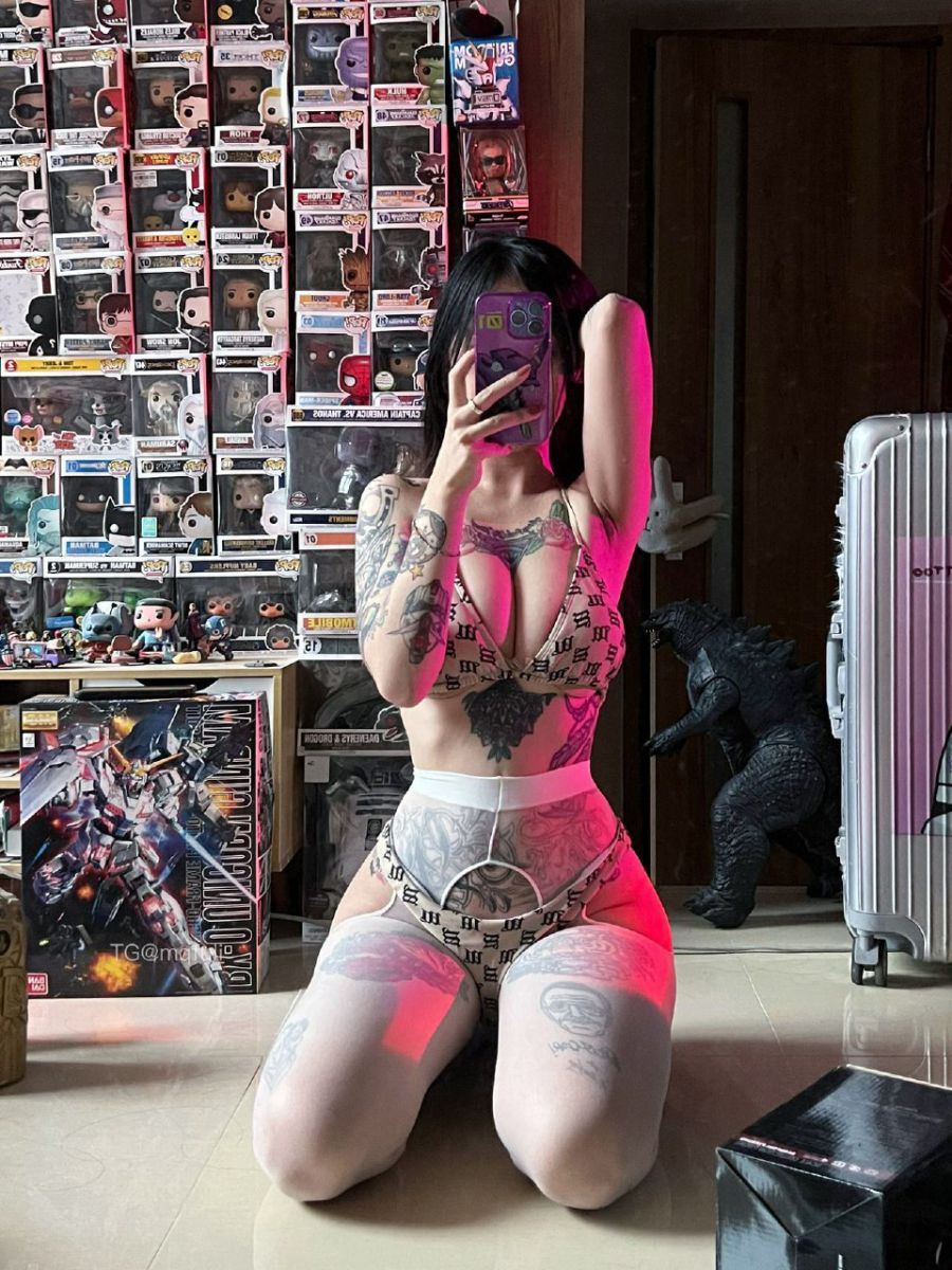 卡通百科老王 2022-09-04 21:41:23 嘉宾贴 黑色袜后续出白色四面开口袜啦 第8张