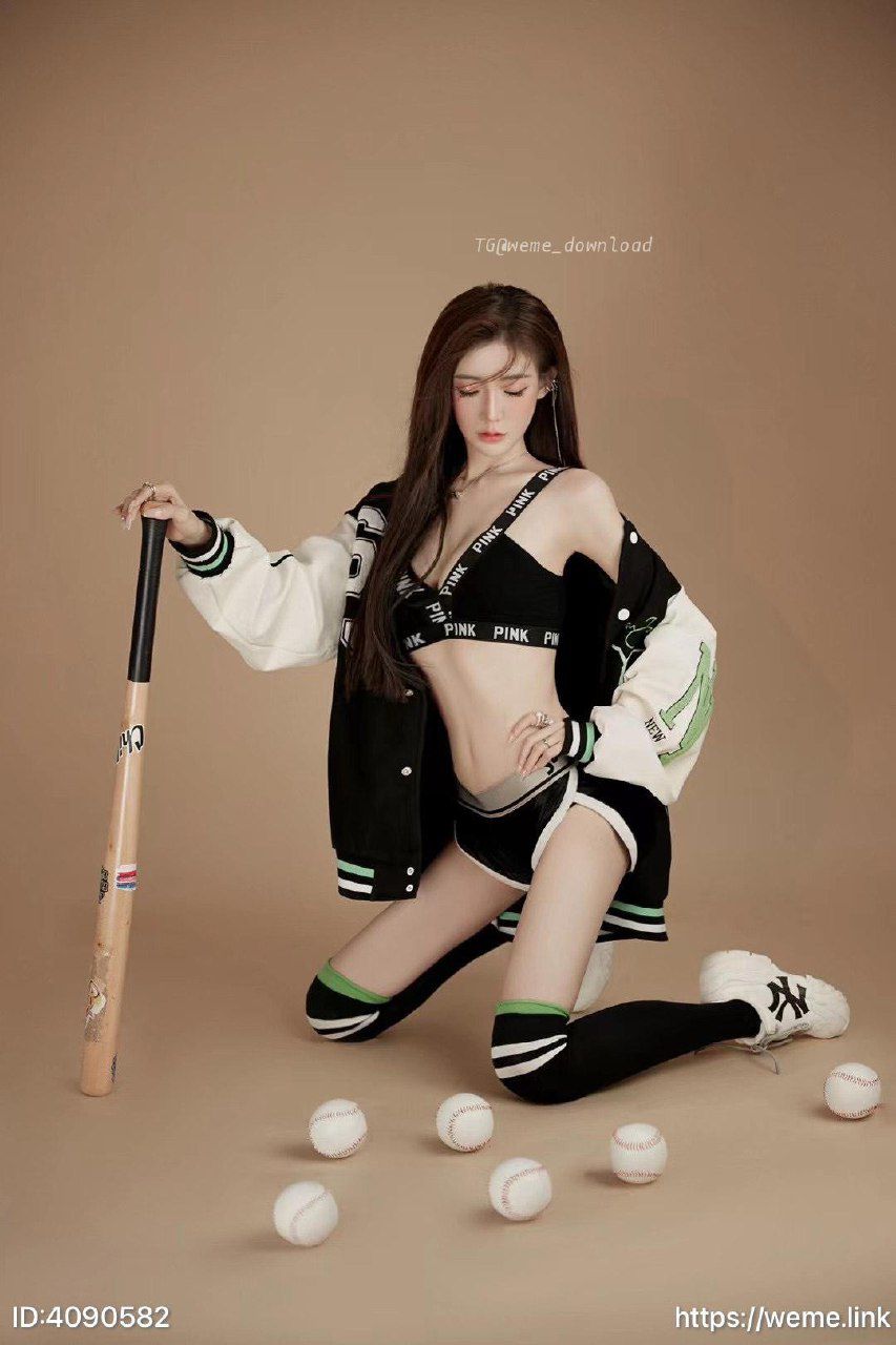 黎允熙baby5 2022-09-25 15:08:40 棒球服图片 第3张