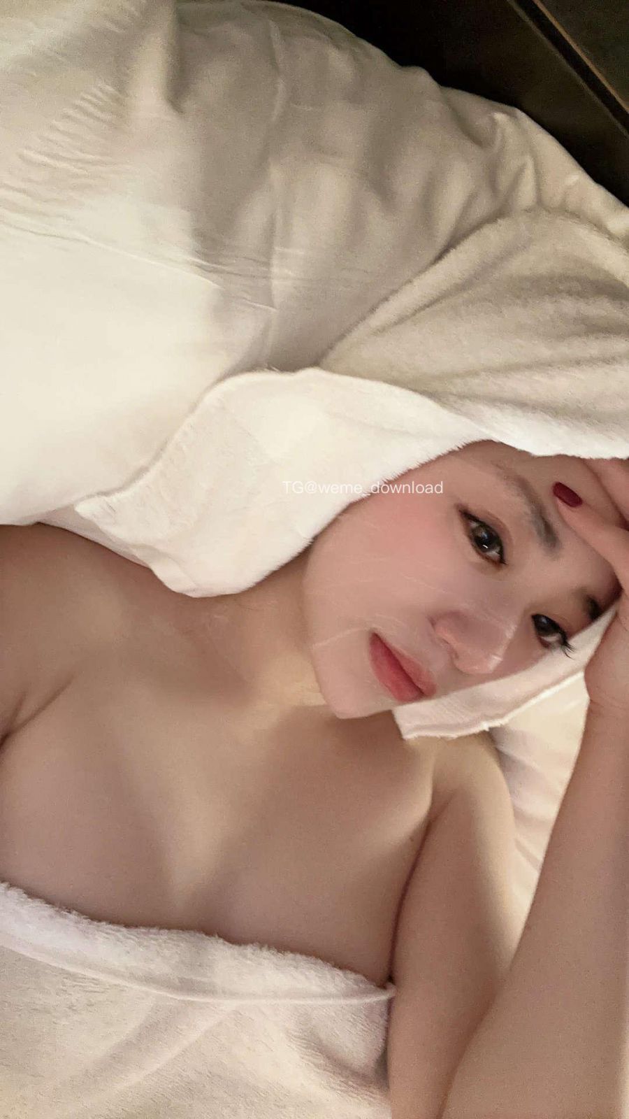 奶宝妹纸 2022-12-06 22:23:06 敷个面膜 雪怡又开吃了 第1张